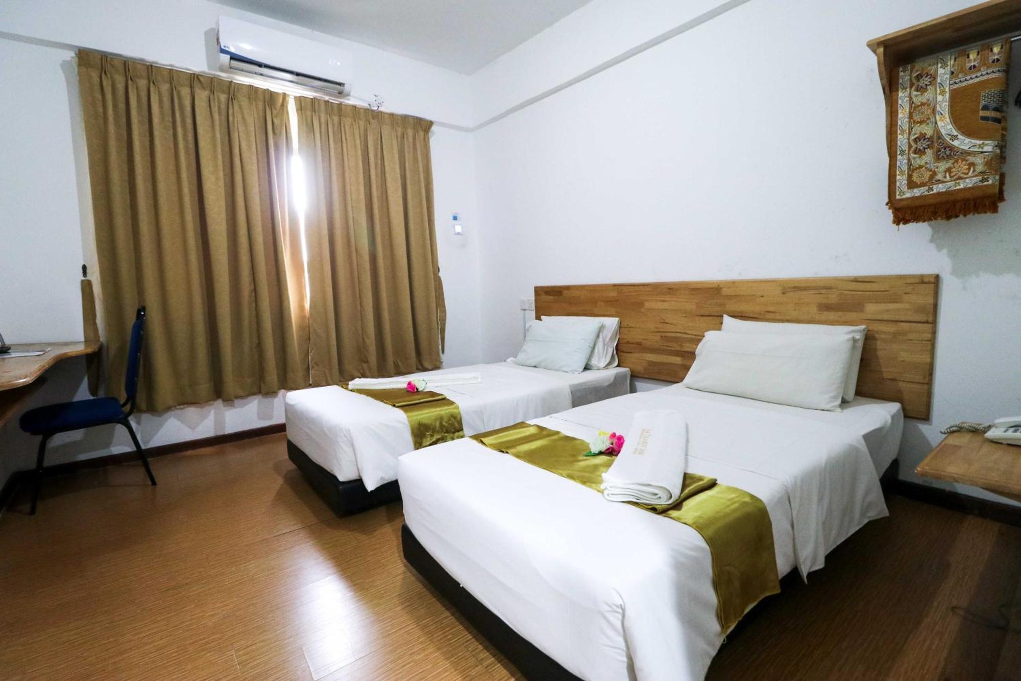 Am Transit Inn Kuala Terengganu Exterior foto