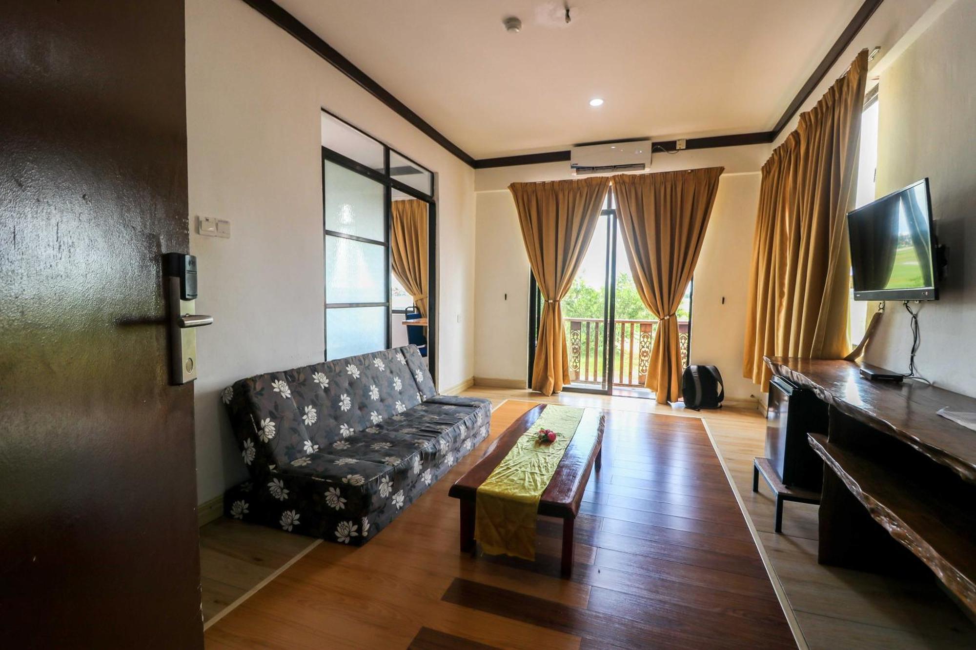 Am Transit Inn Kuala Terengganu Exterior foto