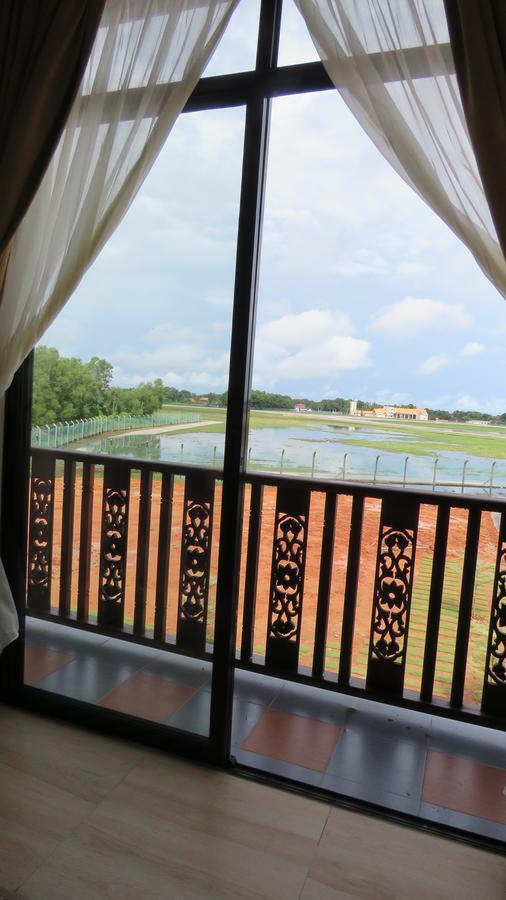 Am Transit Inn Kuala Terengganu Exterior foto