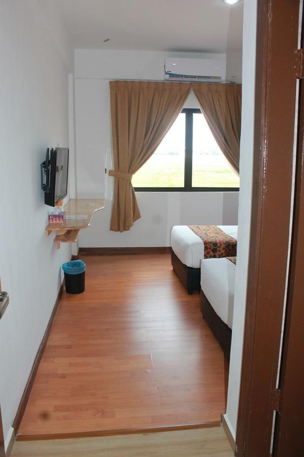 Am Transit Inn Kuala Terengganu Exterior foto
